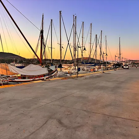 Appartement Giotas Near The Sea Artaki *